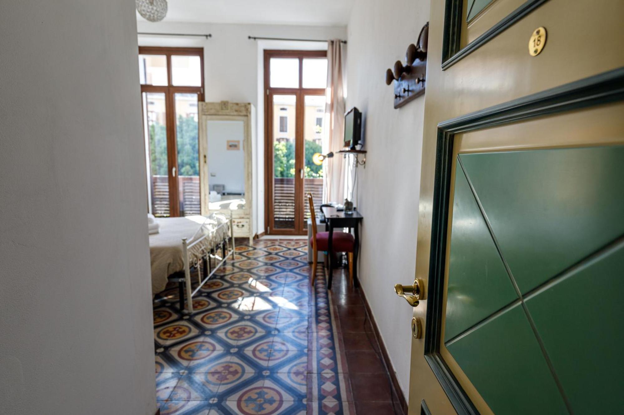 Onlyrooms III - Recommended For Under 30S Cagliari Ngoại thất bức ảnh