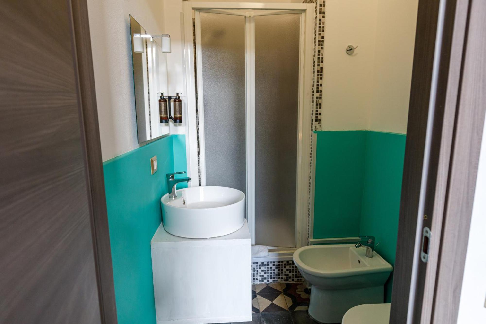 Onlyrooms III - Recommended For Under 30S Cagliari Phòng bức ảnh