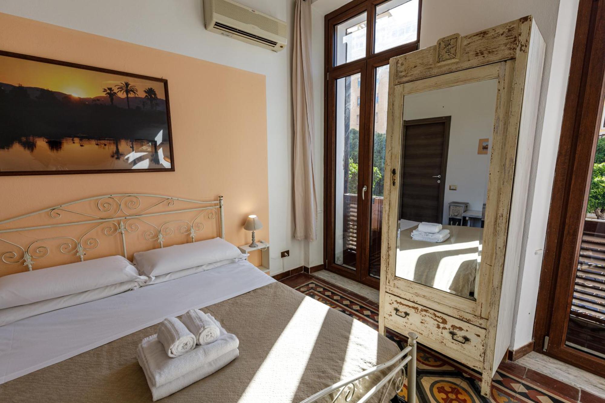 Onlyrooms III - Recommended For Under 30S Cagliari Ngoại thất bức ảnh
