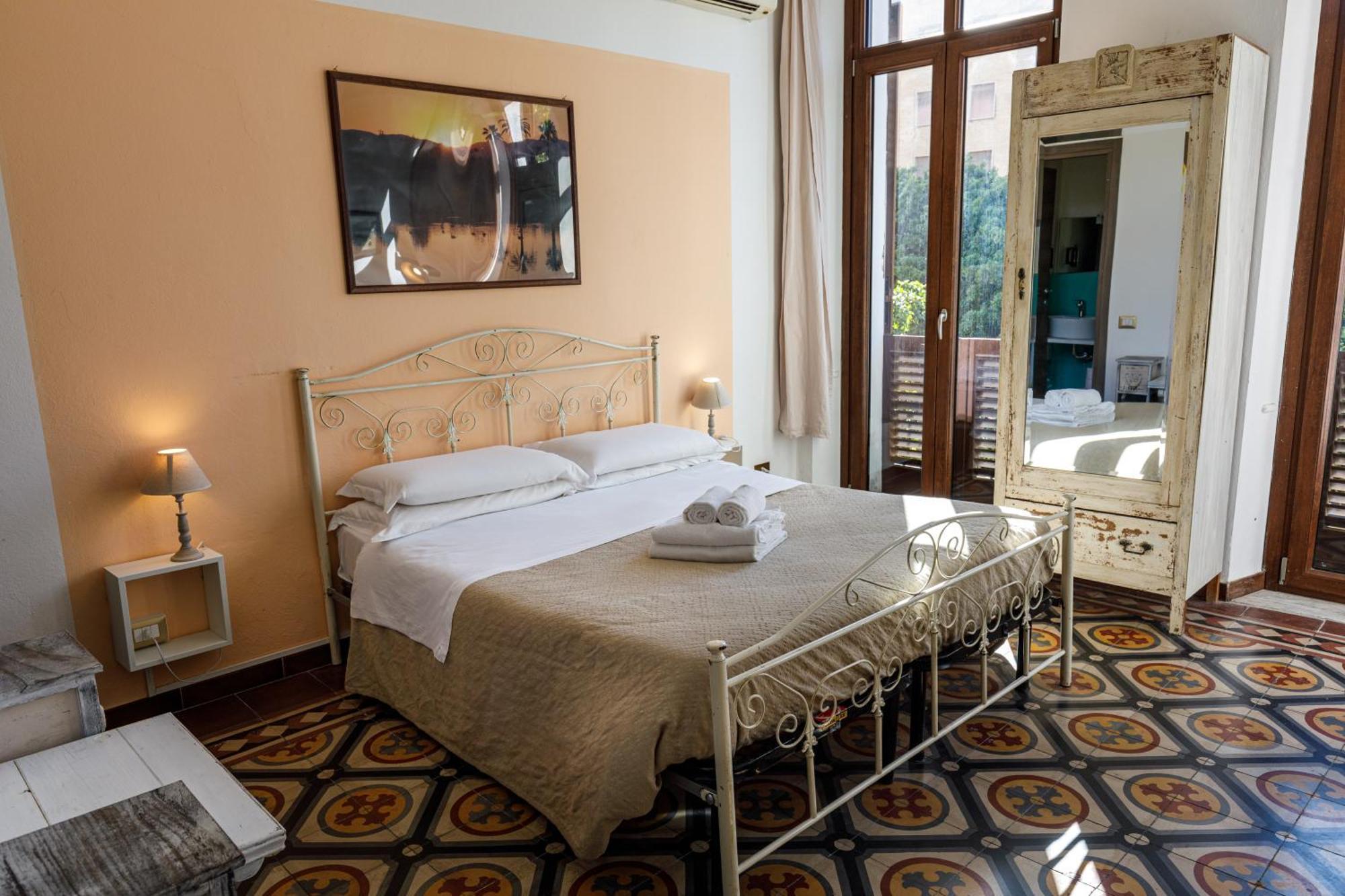 Onlyrooms III - Recommended For Under 30S Cagliari Ngoại thất bức ảnh